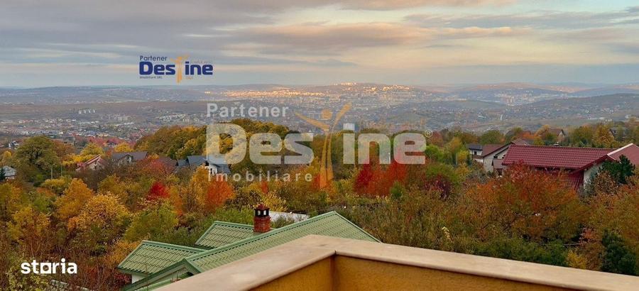 Apartament cu 3 camere în Păun