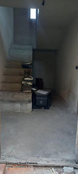 Casă cu 4 camere în Lunca