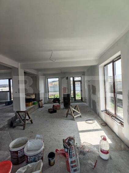 Casă individuală cu 5 camere cu Garaj în Tărlungeni