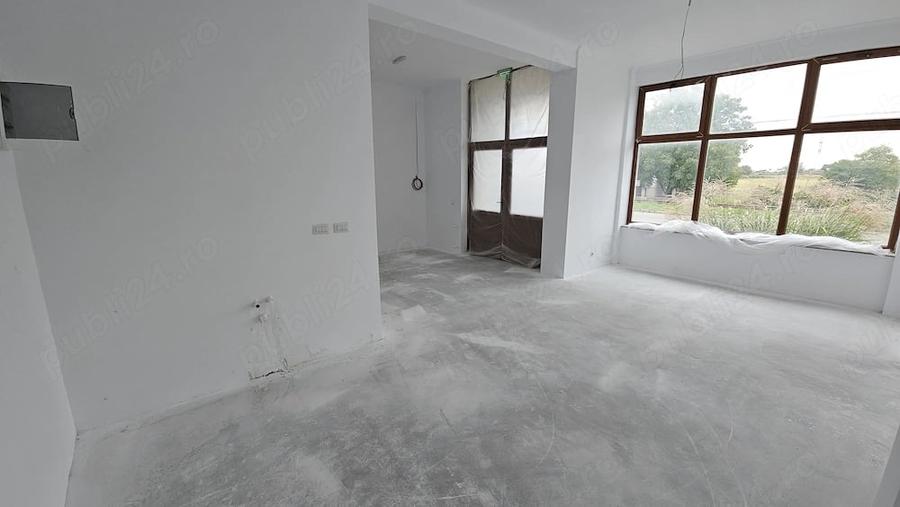 Spațiu comercial, de 200 mp, în Central