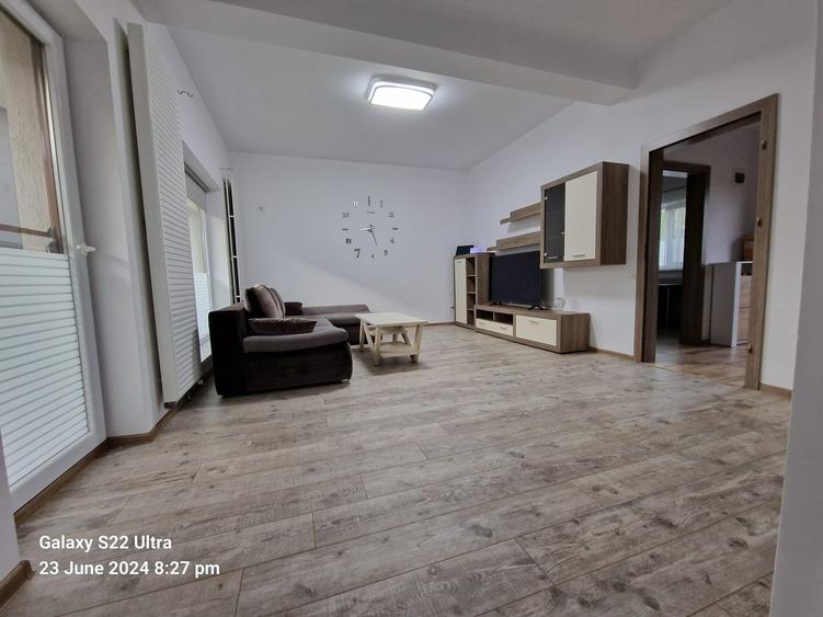 Casă cu 4 camere în Beba Veche