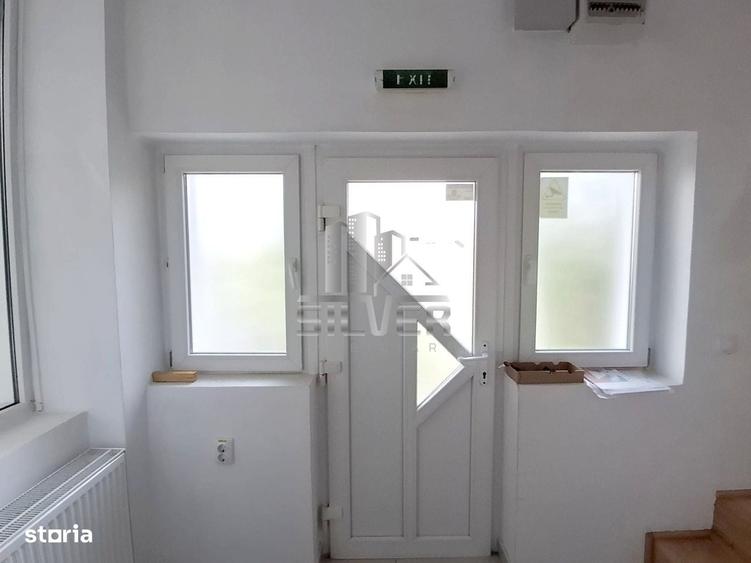 Casă cu 4 camere în Gruia