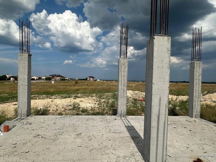 Teren Construcții intravilan de 1200 mp, în Exterior Vest