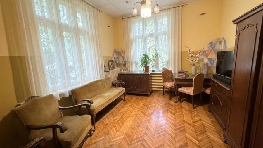 Casă individuală cu 5 camere cu Teren 410 Mp în Cotroceni