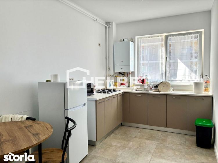 Apartament cu 3 camere decomandat în Sânpetru