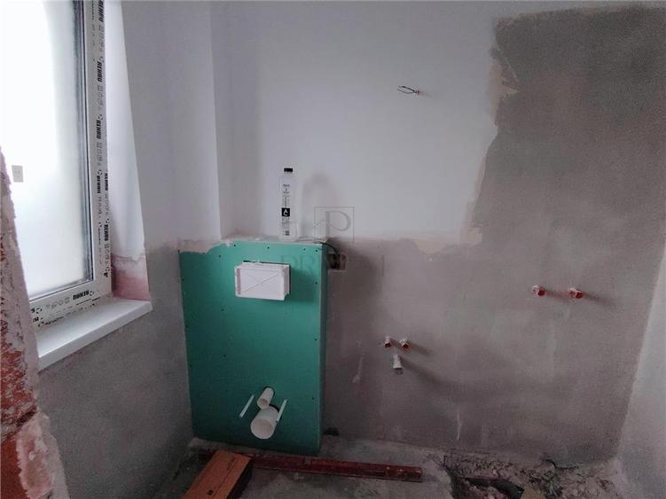 Duplex cu 4 camere cu Canalizare în Moșnița Nouă