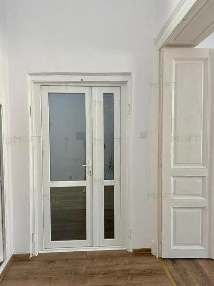 Apartament cu 5 camere semidecomandat în Cișmigiu