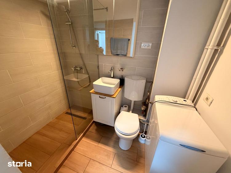 Apartament cu 2 camere decomandat în Titan