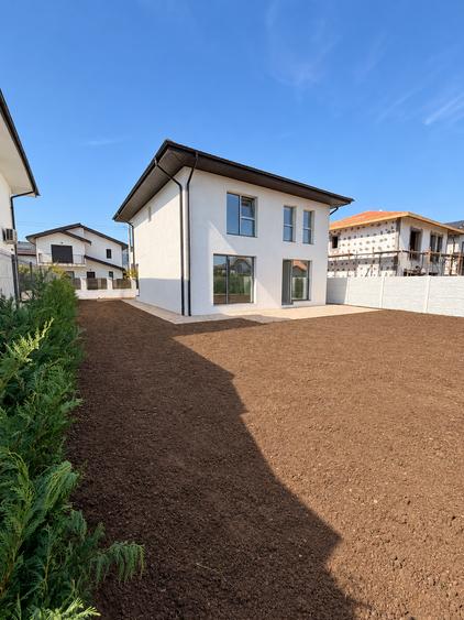 Casă individuală cu 5 camere cu Teren 367 Mp în Berceni