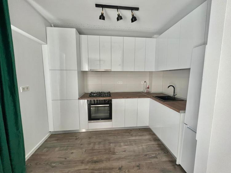 Apartament cu 3 camere în Barbu Văcărescu