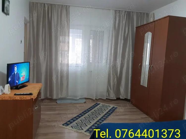 Garsonieră decomandată în Central