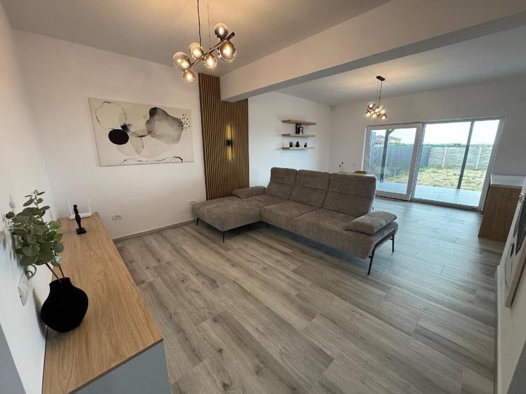 Duplex cu 4 camere cu Teren 436 Mp în Giarmata-Vii