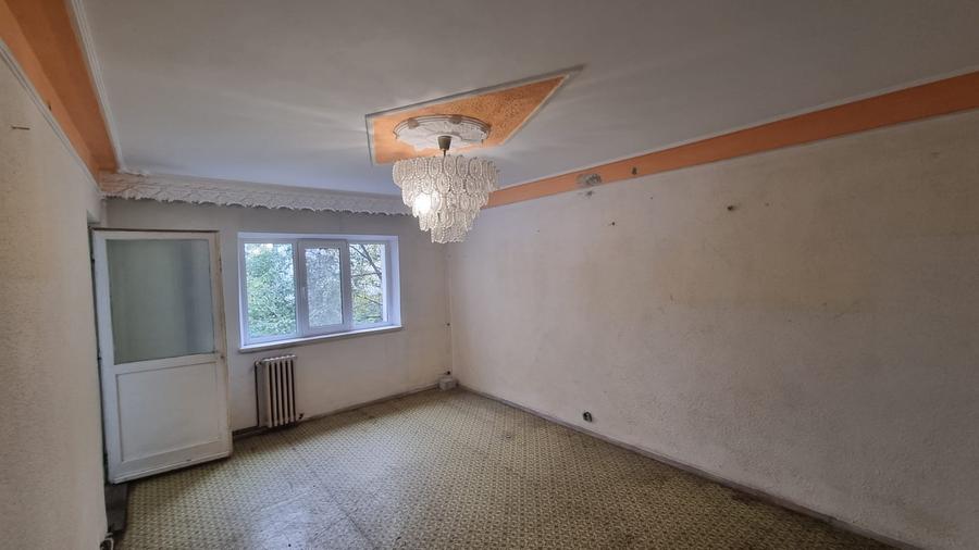 Apartament cu 2 camere decomandat în Nicolina