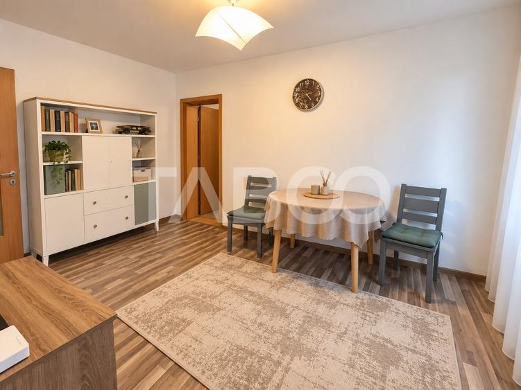Apartament cu 3 camere semidecomandat, mobilat în Țiglari