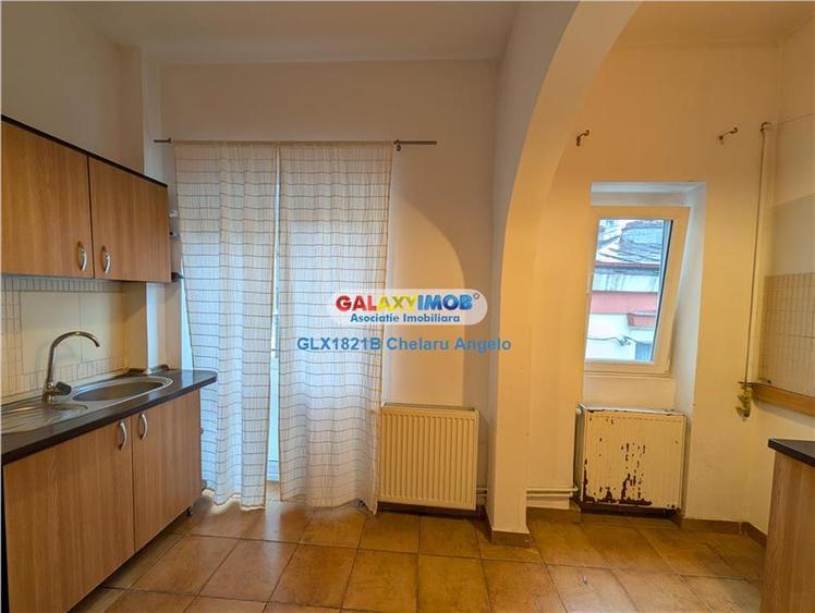 Apartament cu 2 camere semidecomandat în Armeneasca