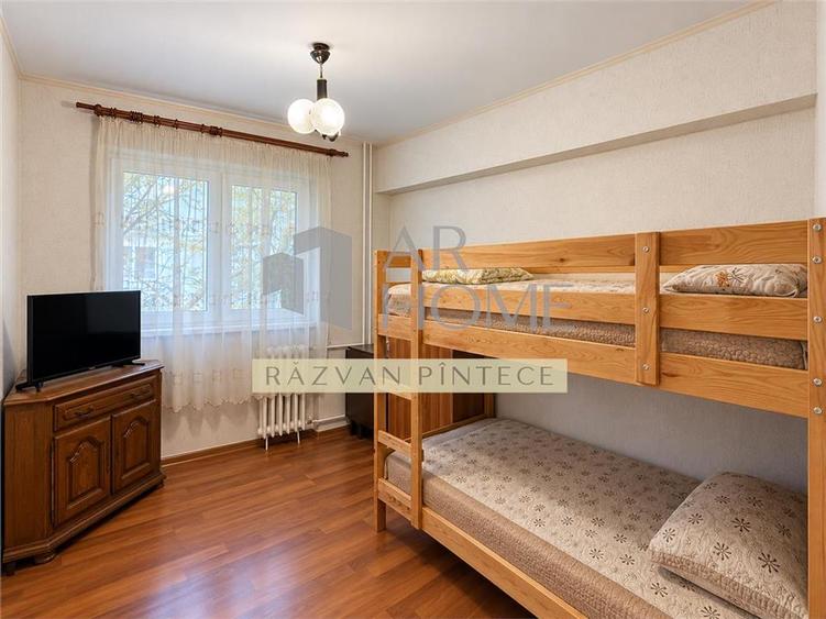 Apartament cu 4 camere decomandat, mobilat în Vest