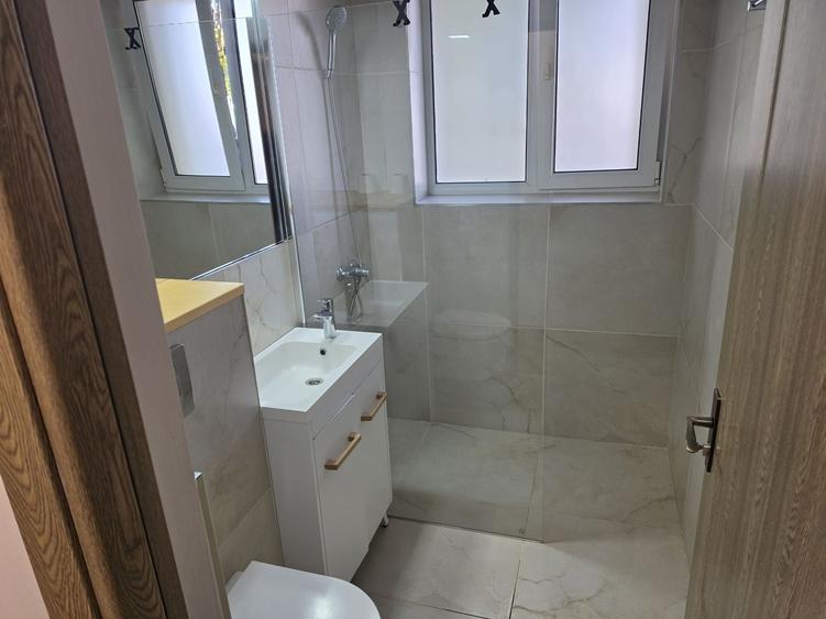 Apartament cu 2 camere semidecomandat în Valea Lupului