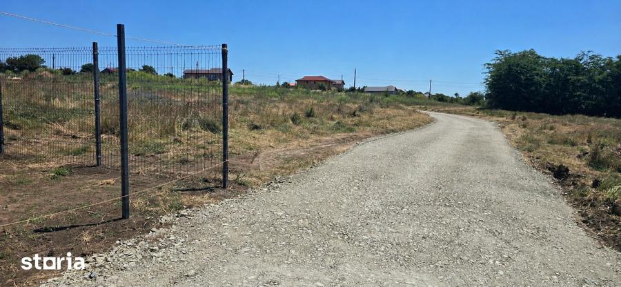 Teren de 640 mp, în Sud