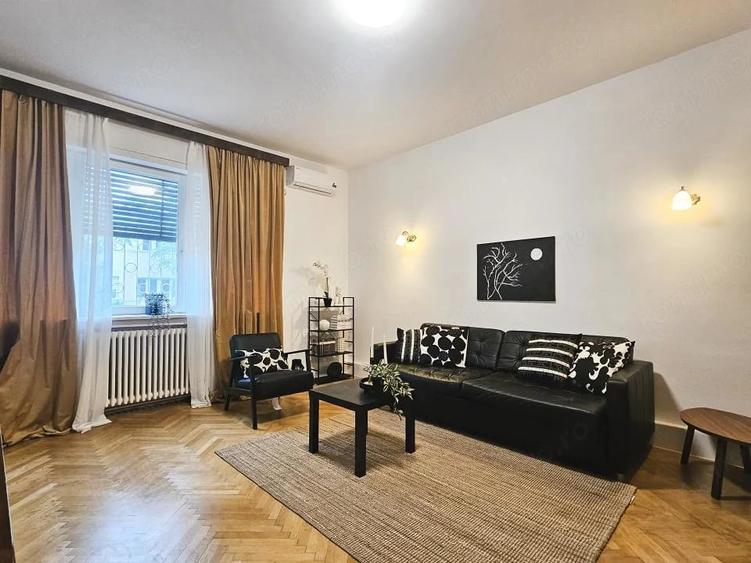 Apartament cu 4 camere semidecomandat în Dorobanți