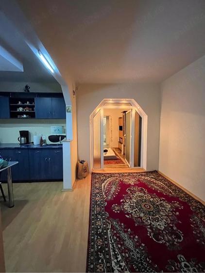 Apartament cu 2 camere semidecomandat în Exterior Vest