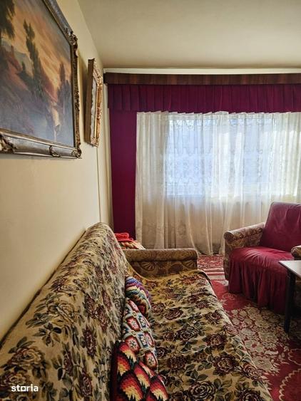 Apartament cu 3 camere decomandat în Vasile Aaron