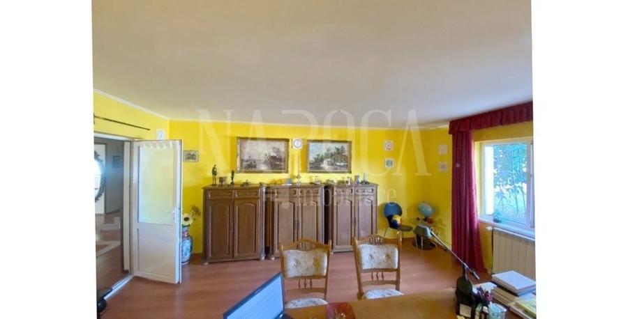 Casă individuală cu 5 camere cu Canalizare în Sânmartin