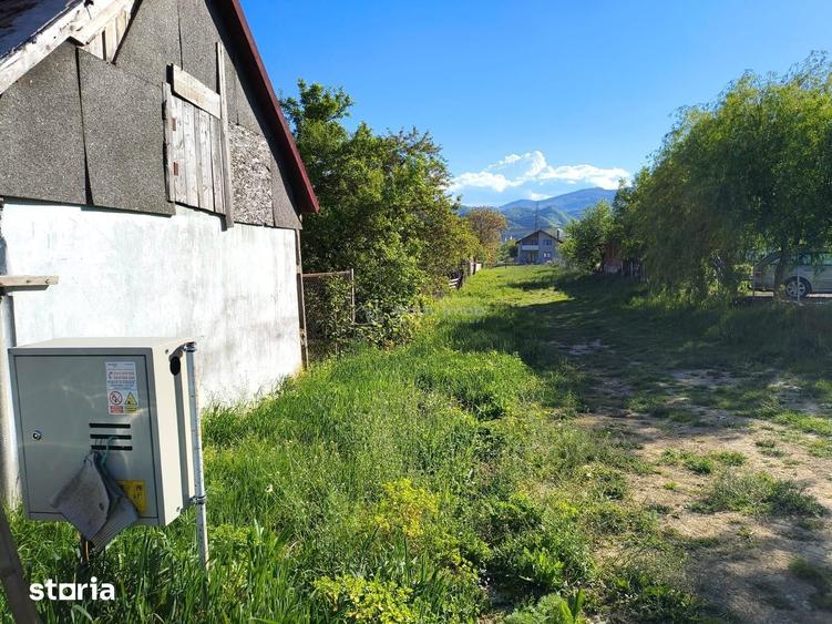 Teren de 812 mp, în Central