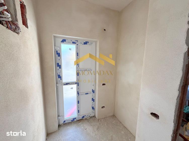 Casă cu 3 camere cu Teren 250 Mp în Sânmihaiu Român