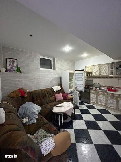 Apartament 3 camere Bd. Republicii , Sinaia cu curte si foisor - 8