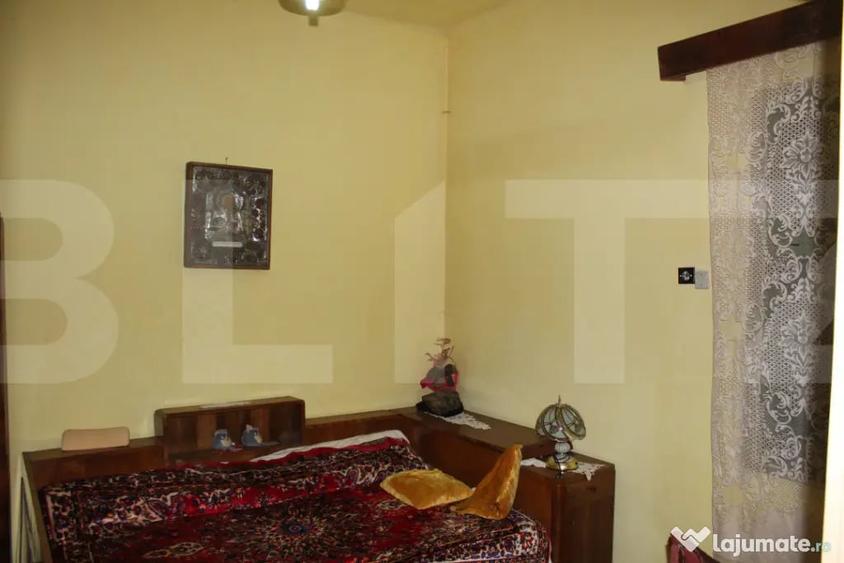 Casă cu 4 camere cu Teren 1500 Mp în Vâlcele