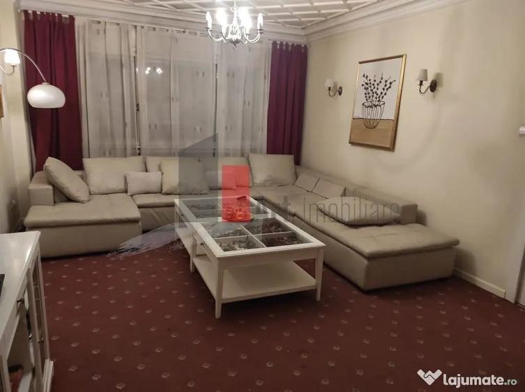 Apartament cu 3 camere semidecomandat în Universitate
