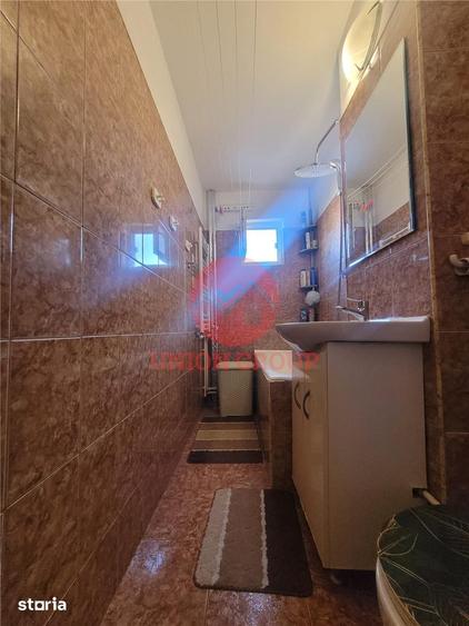 Apartament cu 3 camere, mobilat în Tomis Nord