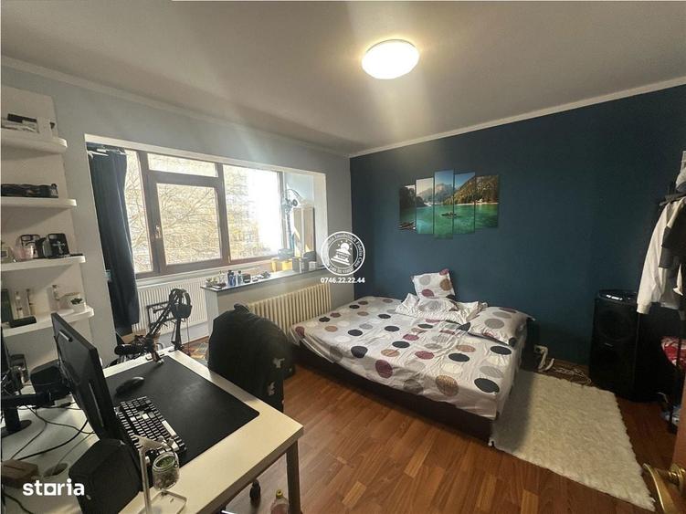 Apartament cu 3 camere semidecomandat în Tătărași