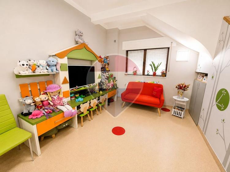 Casă individuală cu 1 camere cu Teren 100 Mp în Periferie