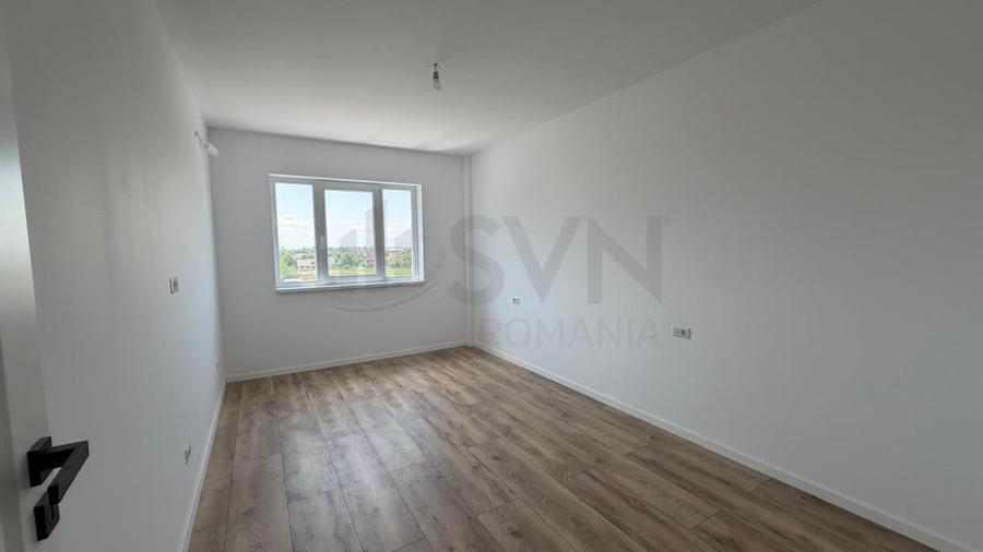 Apartament cu 3 camere decomandat în Sisești