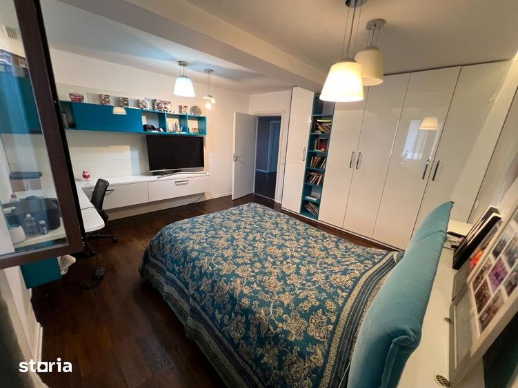Apartament cu 4 camere, mobilat în Metalurgiei