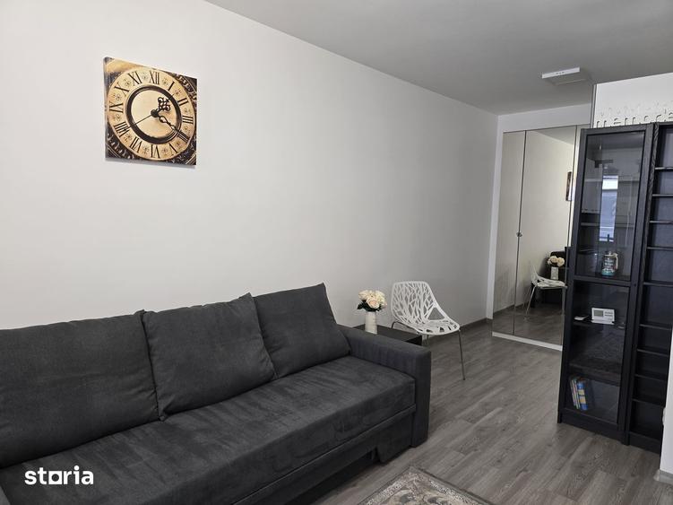 Apartament cu 2 camere semidecomandat în Berceni