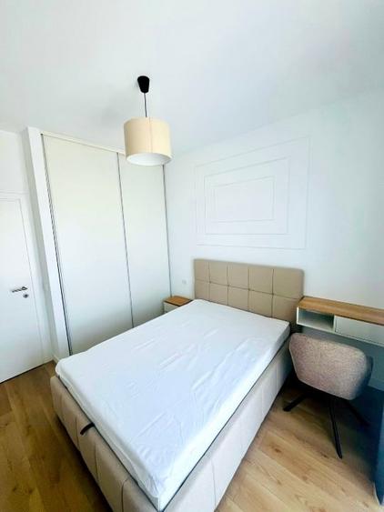 Apartament cu 2 camere decomandat în Baza 3