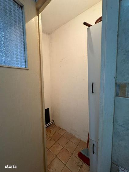 Apartament cu 3 camere decomandat în Rahova