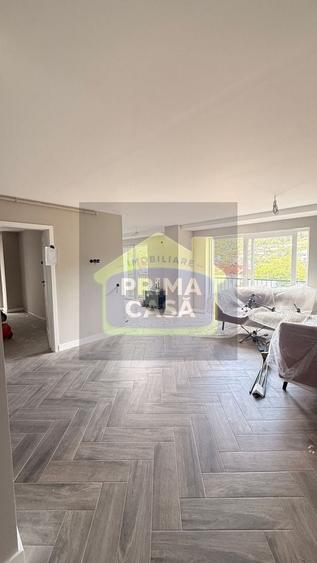 Apartament cu 3 camere decomandat în Orașul Vechi