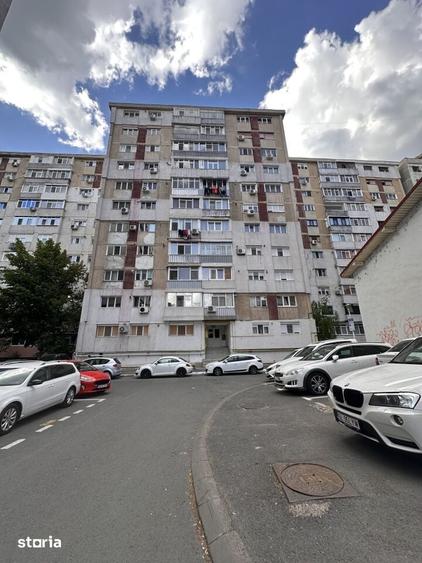 Apartament cu 2 camere decomandat în Micro 20