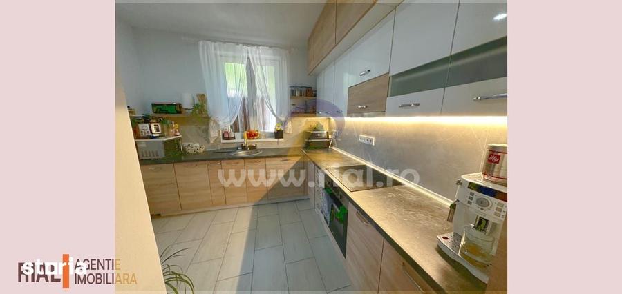 Apartament cu 3 camere în Central