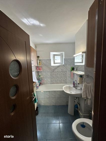 Apartament cu 3 camere decomandat în Dancu