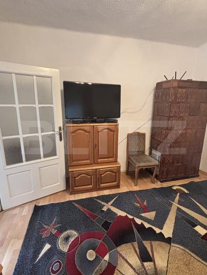 Casă de vânzare, 8 camere, 263 mp + 400 mp teren, în Câmpulung Moldovenesc - 11