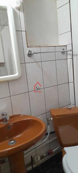 Apartament cu 2 camere decomandat în Filiași