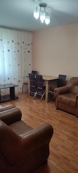 Apartament cu 2 camere semidecomandat în 1 Decembrie 1918