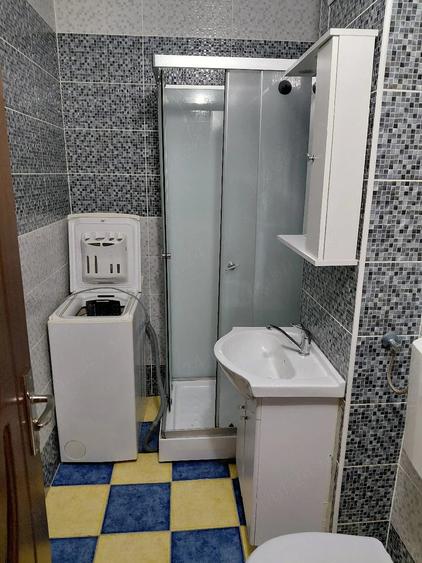 Garsonieră decomandată în Central