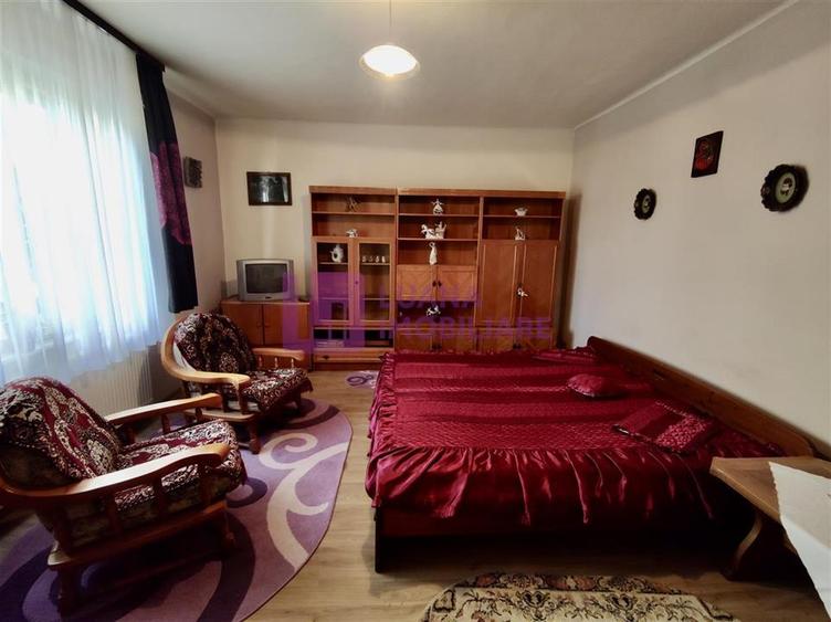 Casă individuală cu 2 camere cu Canalizare în Turnișor