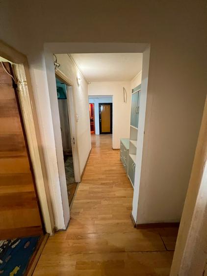 Apartament cu 3 camere decomandat în Steaua