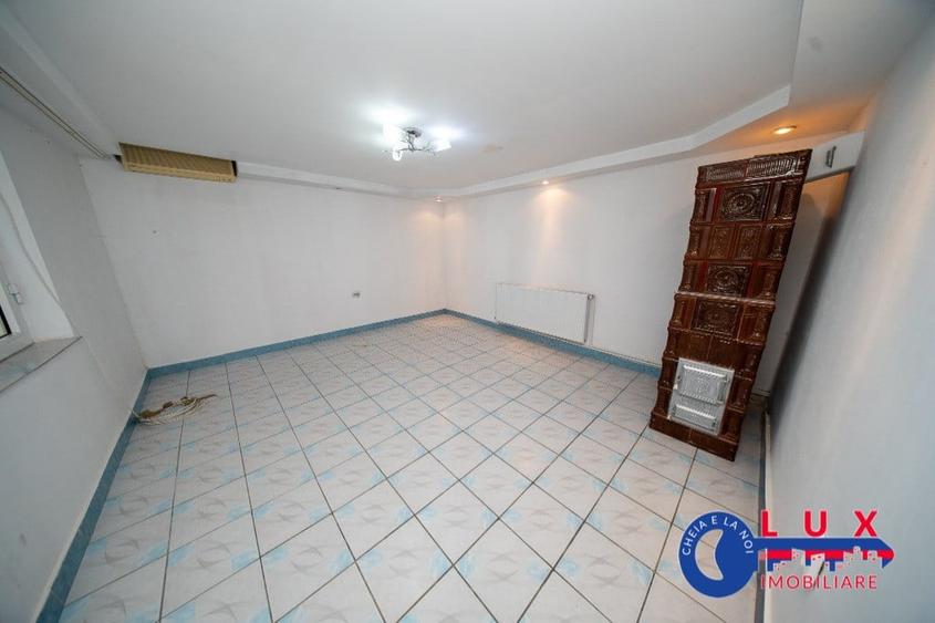 Casă cu 2 camere cu Teren 295 Mp în Babadag